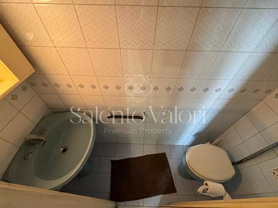 Immagine 15 di Attività commerciale in vendita  in via Impero 92 a Parabita