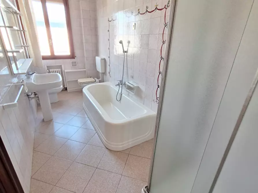 Immagine 16 di Attico in affitto  in via Jacopo Cantelli 15 a Modena