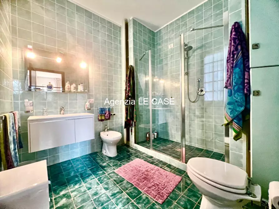 Immagine 28 di Villa in vendita  in via Simone Martini a Forte Dei Marmi