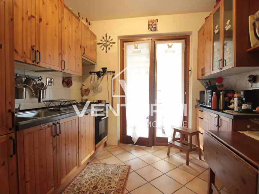 Immagine 4 di Villetta a schiera in vendita  in Via Cervesina a Roma