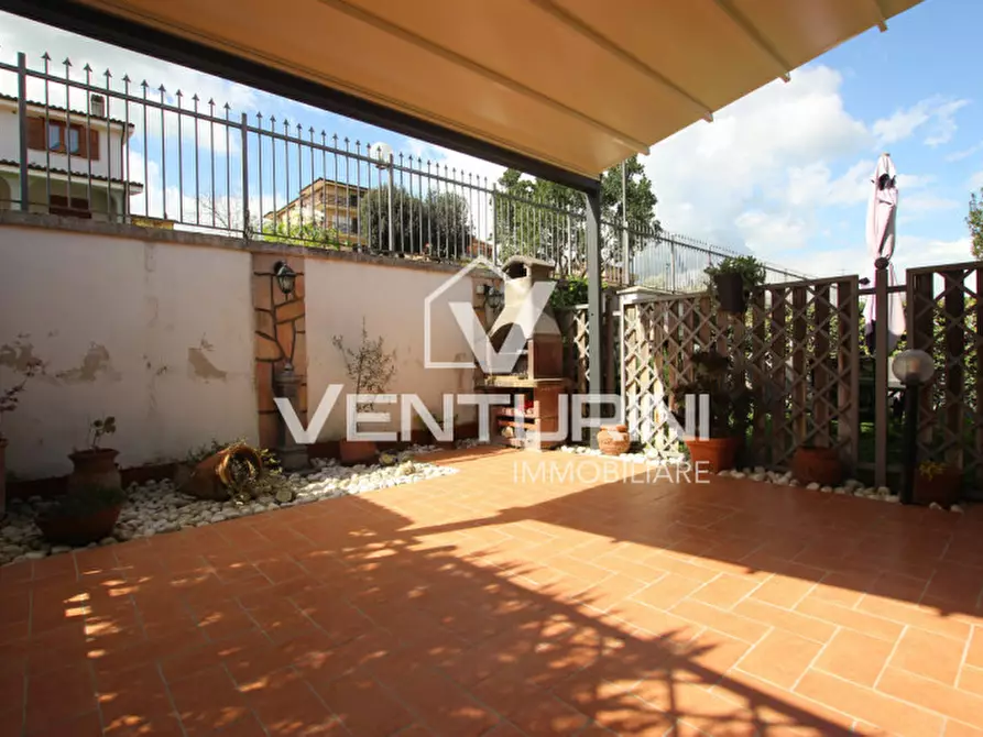 Immagine 8 di Villetta a schiera in vendita  in Via Cervesina a Roma