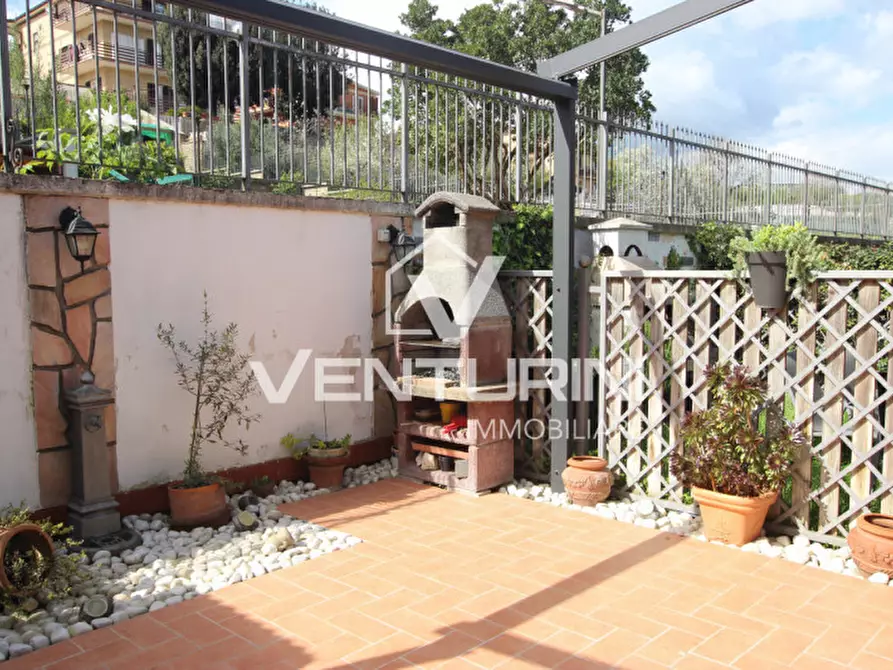 Immagine 19 di Villetta a schiera in vendita  in Via Cervesina a Roma