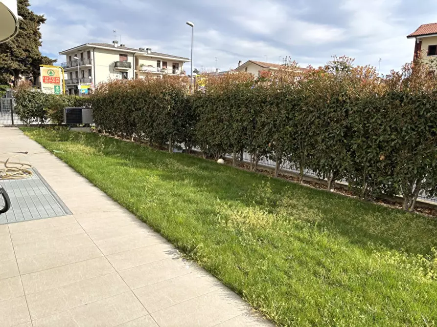 Immagine 1 di Appartamento in vendita  in Via Feratine a Montebelluna