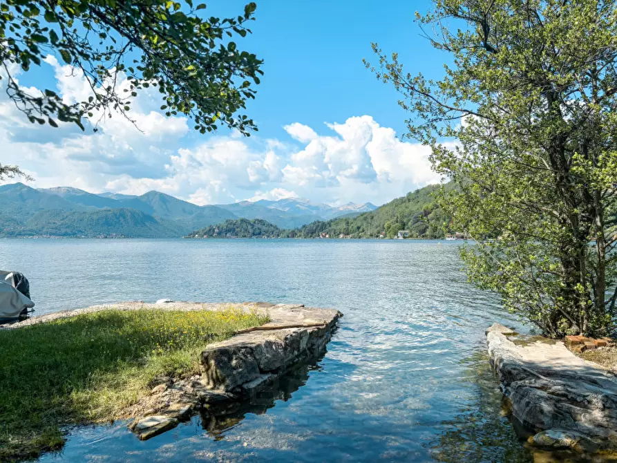 Immagine 10 di Terreno in vendita  in Via Novara a Orta San Giulio