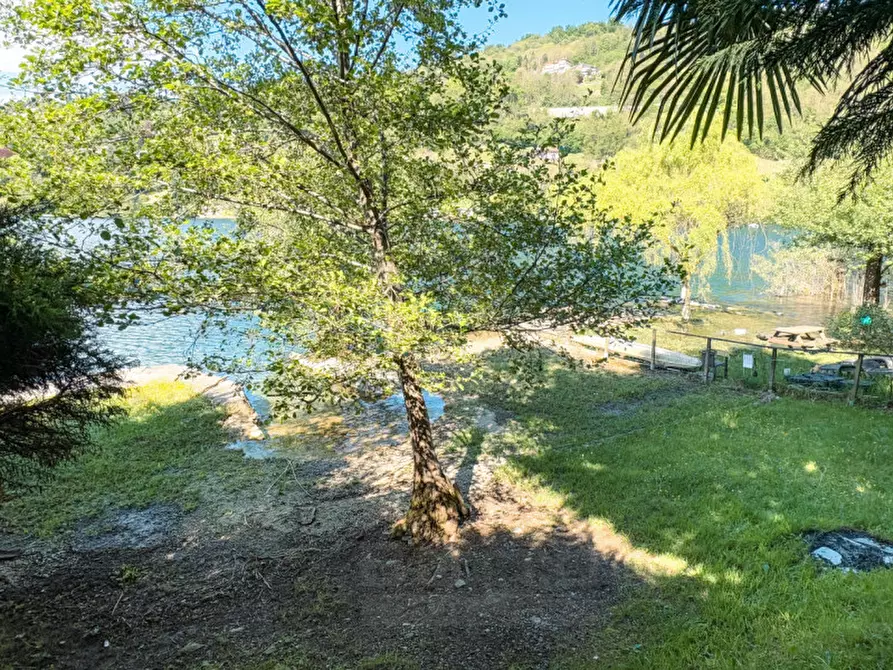 Immagine 13 di Terreno in vendita  in Via Novara a Orta San Giulio