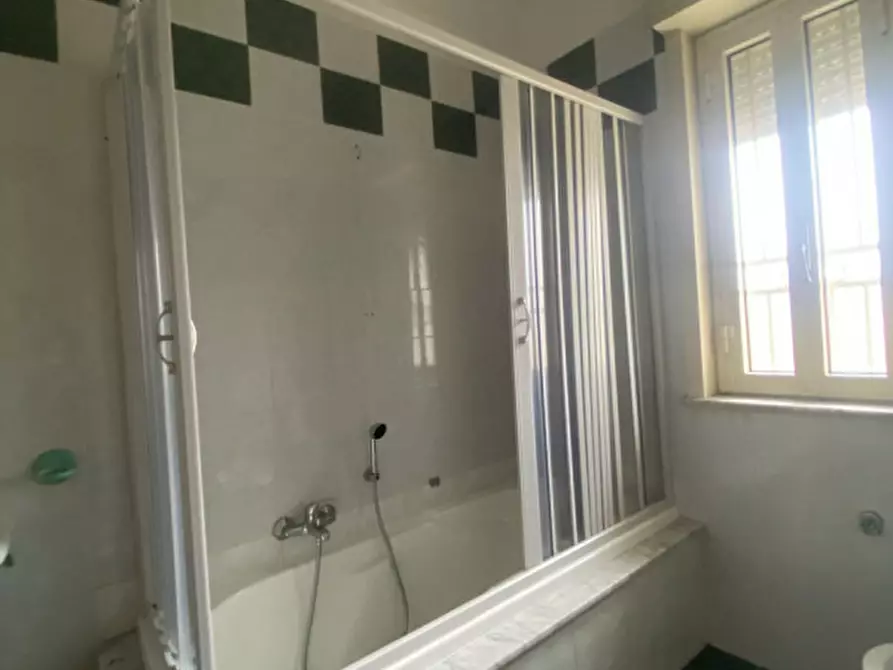 Immagine 29 di Appartamento in vendita  in Via L17 a Misilmeri