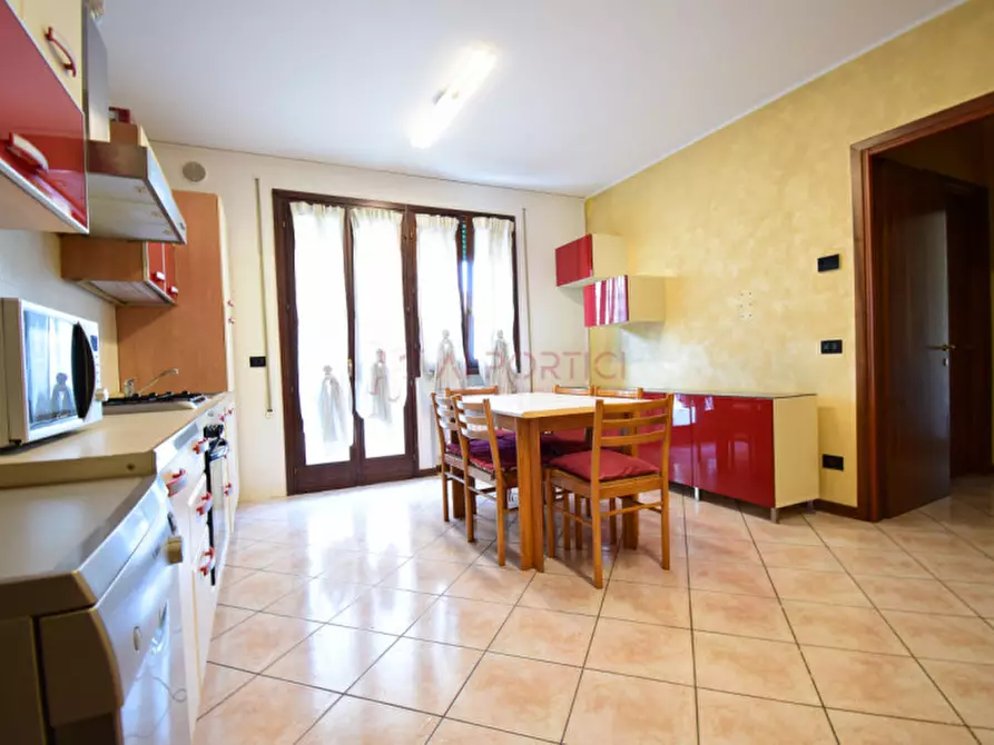 Immagine 1 di Appartamento in affitto  in via vittorio veneto a Piove Di Sacco