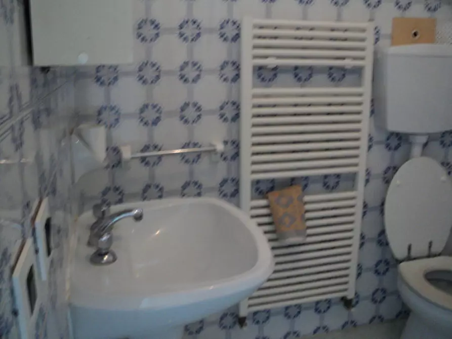 Immagine 8 di Appartamento in vendita  in VIA CARRACCI 36 a Comacchio