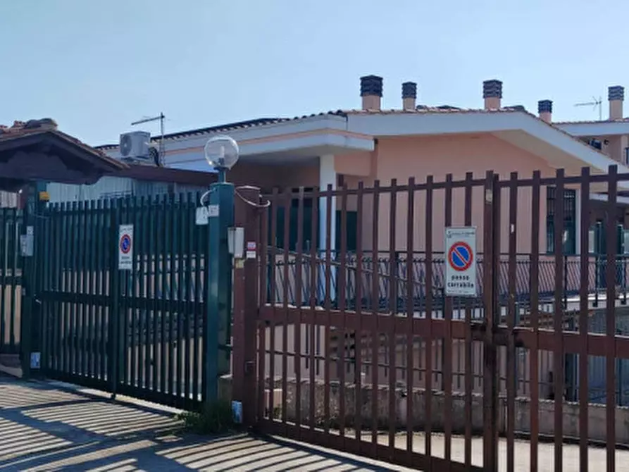 Immagine 1 di Villetta a schiera in vendita  in VIA LUCREZIA ROMANA 67Q 3 00043 CIAMPINO ROMA a Ciampino