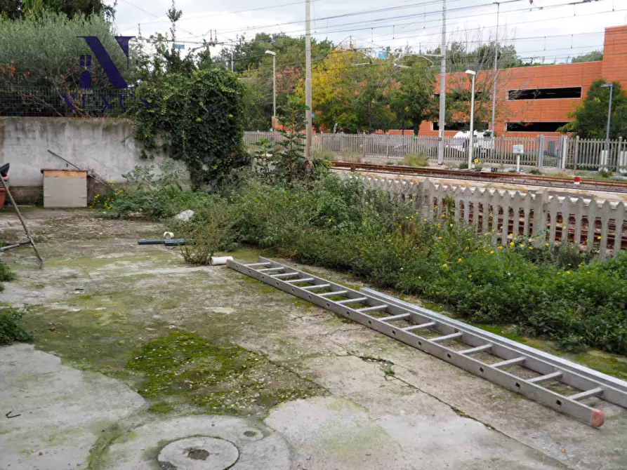 Immagine 8 di Laboratorio in affitto  in Via Cavallotti a Fano