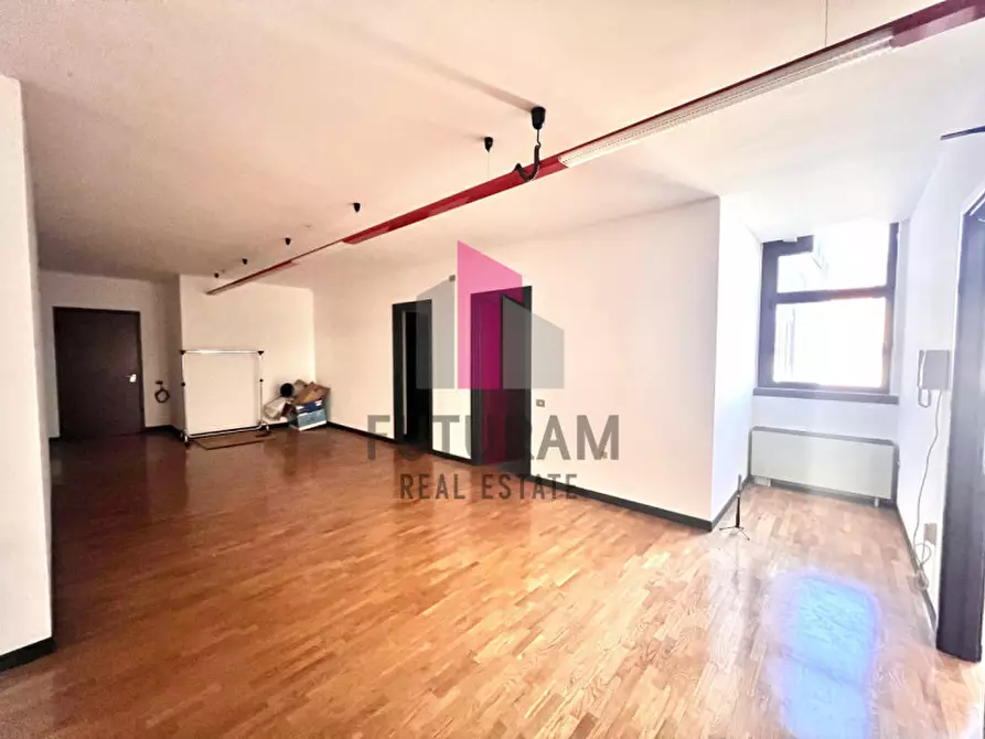 Immagine 4 di Ufficio in vendita  in Via Napoli,66 a Vicenza