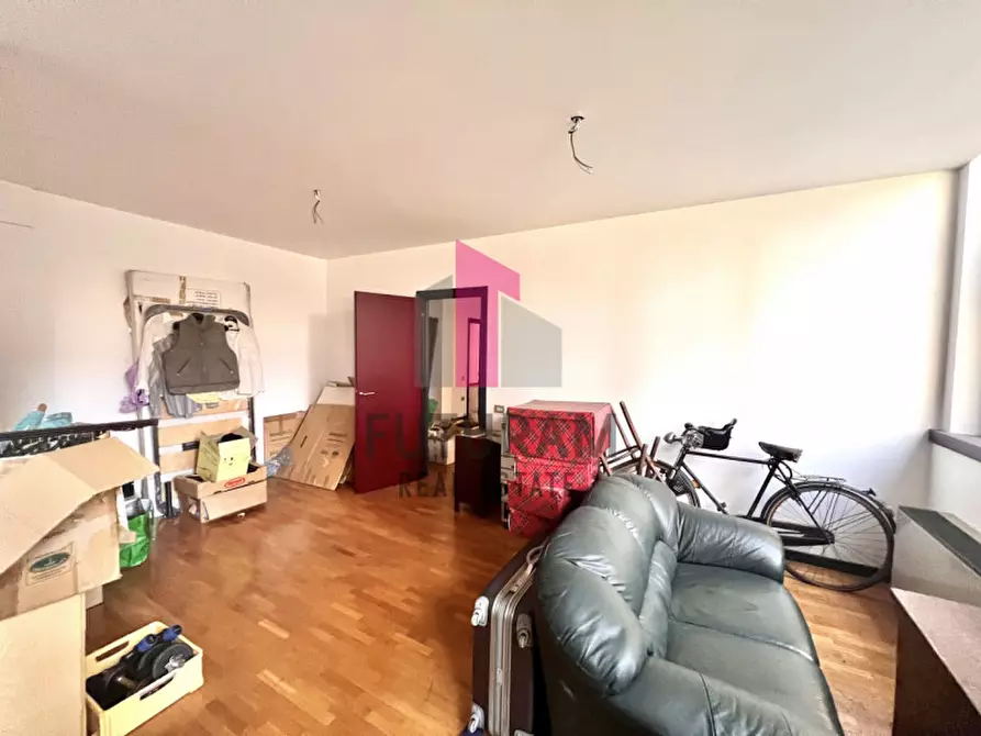 Immagine 9 di Ufficio in vendita  in Via Napoli,66 a Vicenza