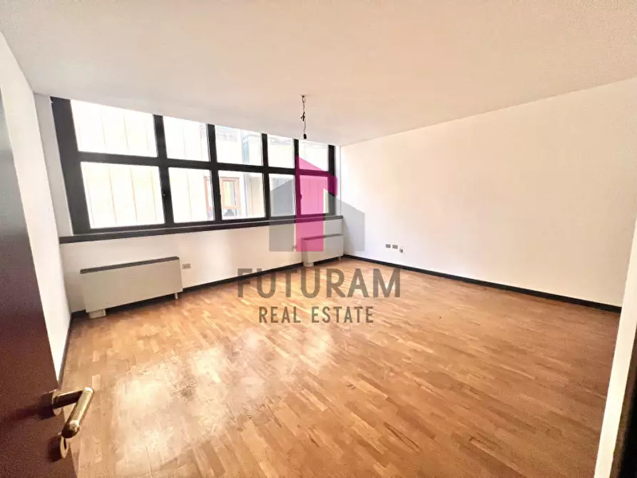 Immagine 10 di Ufficio in vendita  in Via Napoli,66 a Vicenza