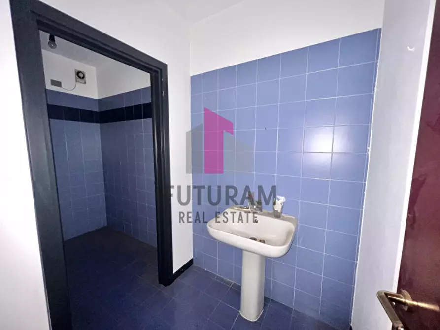 Immagine 21 di Ufficio in vendita  in Via Napoli,66 a Vicenza