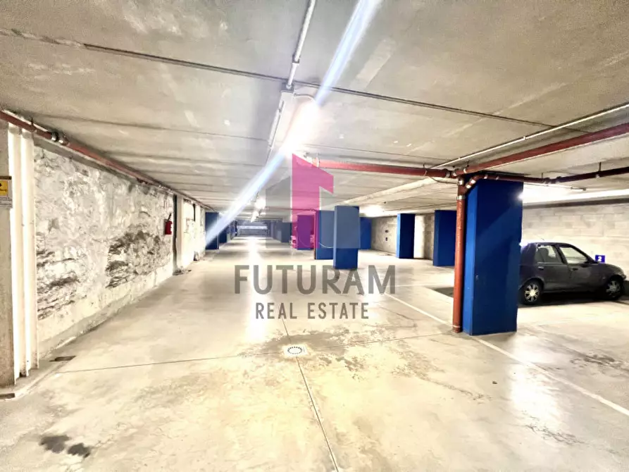 Immagine 23 di Ufficio in vendita  in Via Napoli,66 a Vicenza