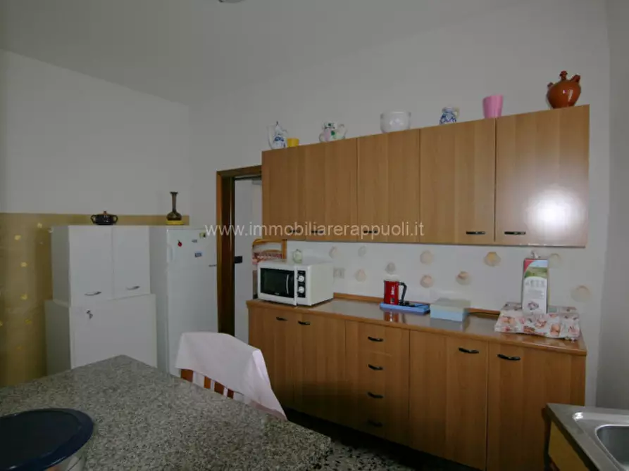 Immagine 1 di Casa indipendente in vendita  a Sinalunga