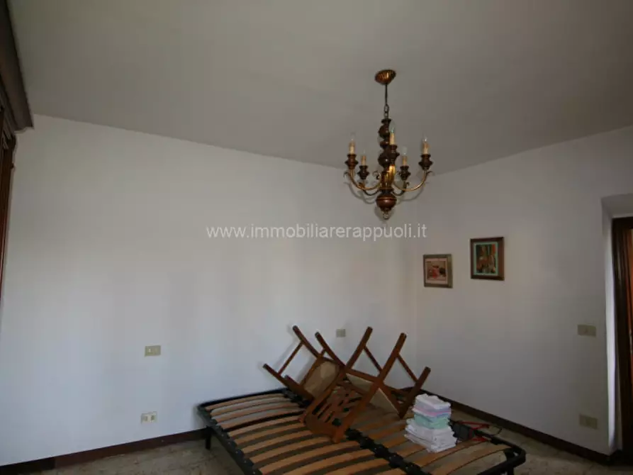 Immagine 11 di Casa indipendente in vendita  a Sinalunga