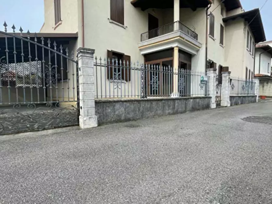 Immagine 1 di Villa in vendita  in Via Cavalleria a Pordenone