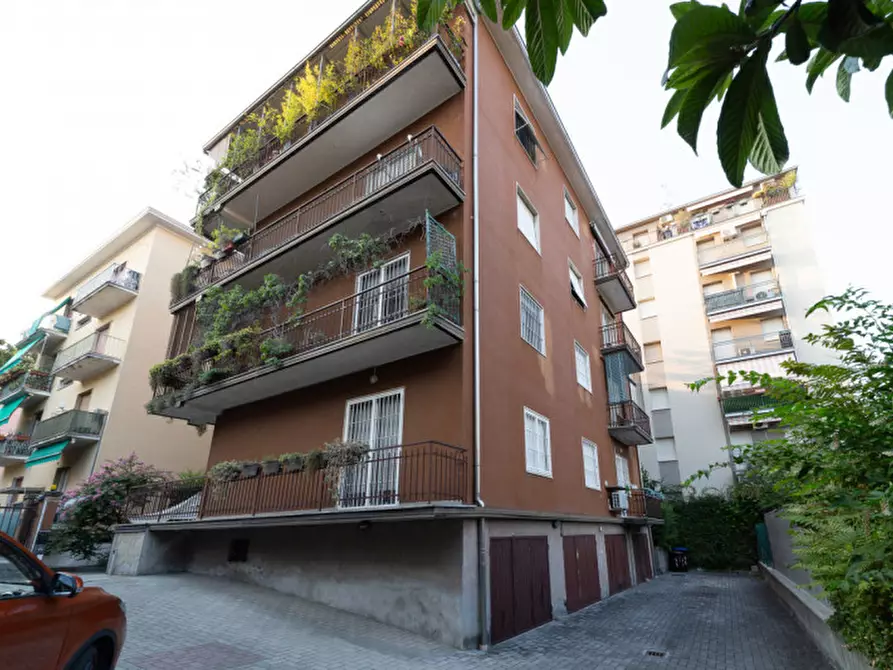 Immagine 31 di Appartamento in vendita  in Via Castone di Rezzonico a Parma