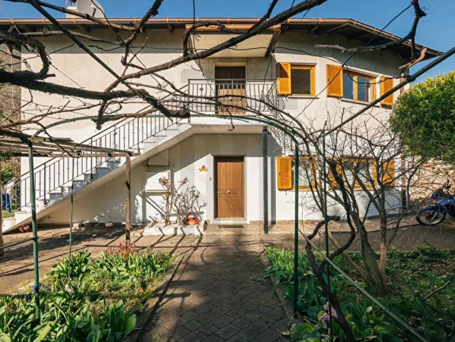 Immagine 1 di Villa in vendita  in Via Rencio - Rentschner Straße 91 a Bolzano