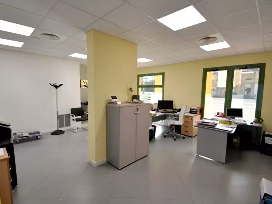 Immagine 1 di Ufficio in vendita  in Penna a Terranuova Bracciolini