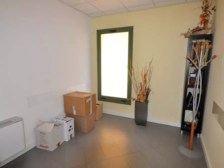 Immagine 6 di Ufficio in vendita  in Penna a Terranuova Bracciolini