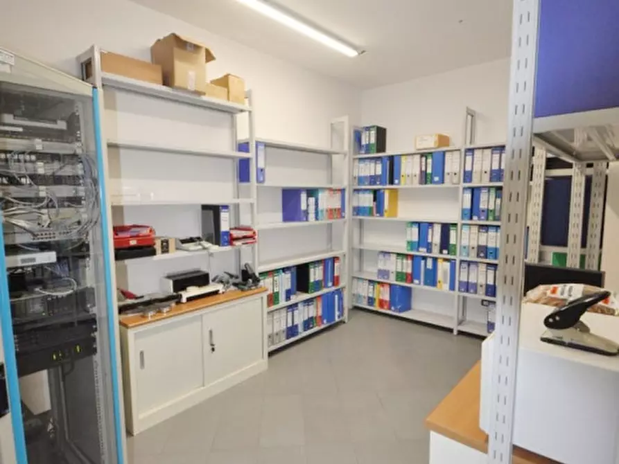 Immagine 7 di Ufficio in vendita  in Penna a Terranuova Bracciolini