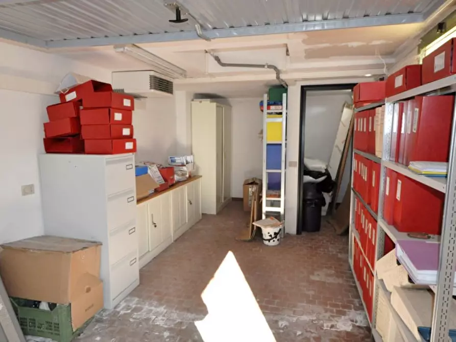 Immagine 9 di Ufficio in vendita  in Penna a Terranuova Bracciolini
