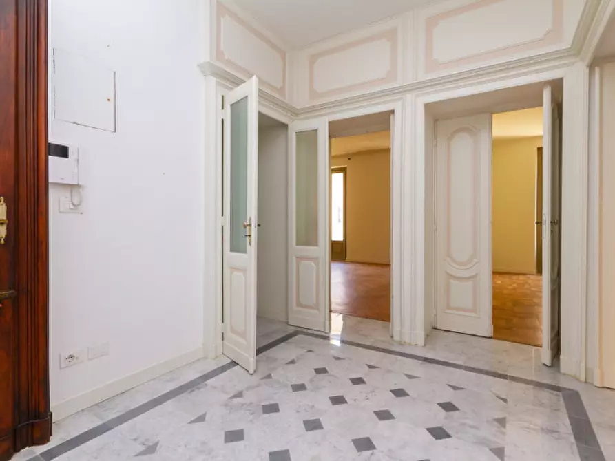 Immagine 26 di Appartamento in vendita  in Via San Francesco d'Assisi 3 a Torino