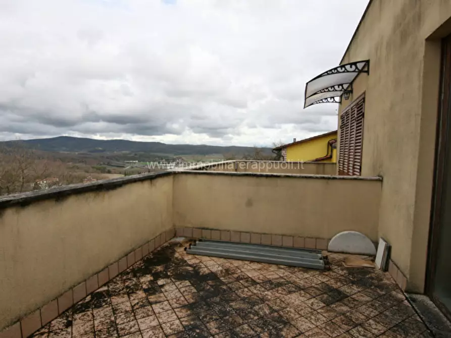 Immagine 22 di Villetta a schiera in vendita  a Rapolano Terme