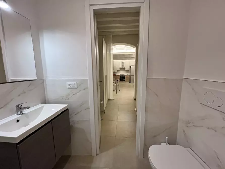 Immagine 5 di Appartamento in affitto  in Via remorsella a Bologna