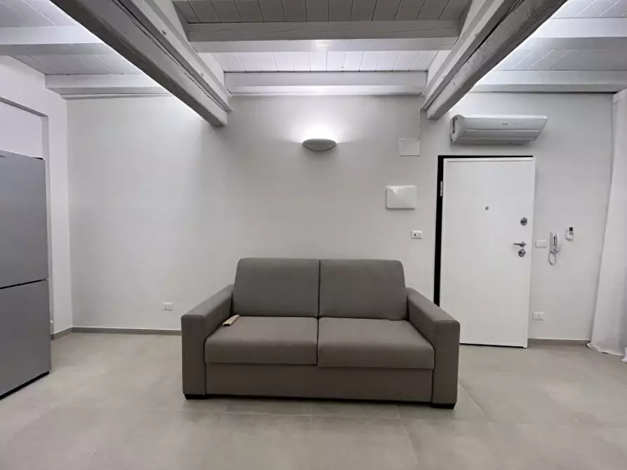 Immagine 8 di Appartamento in affitto  in Via remorsella a Bologna