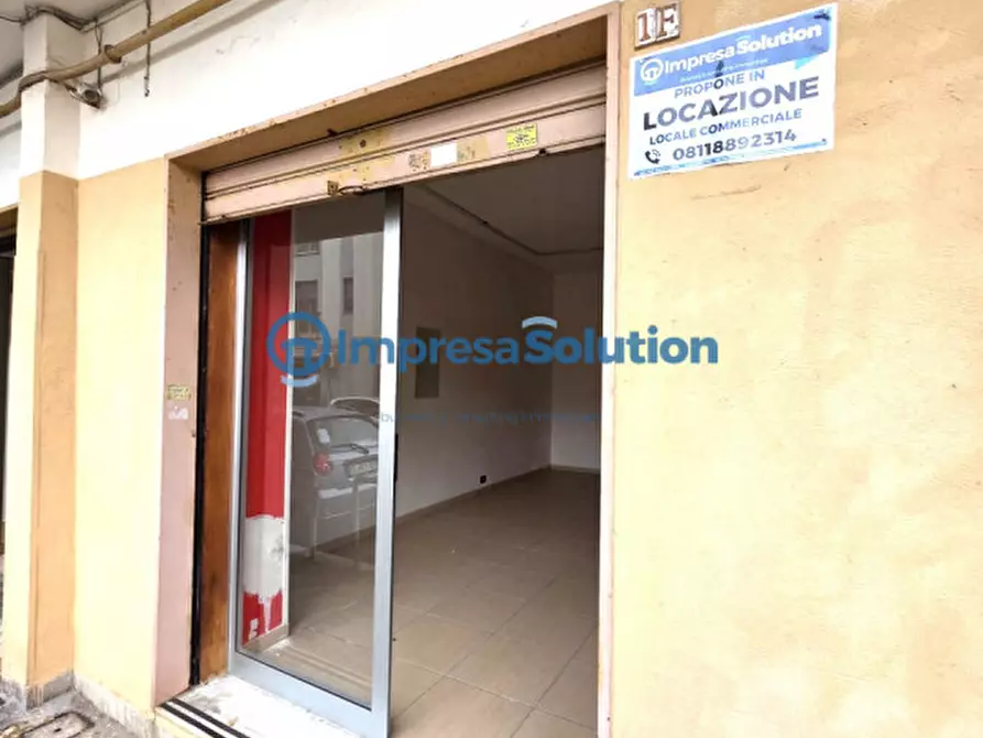 Immagine 6 di Negozio in affitto  in Via Federico II a Napoli