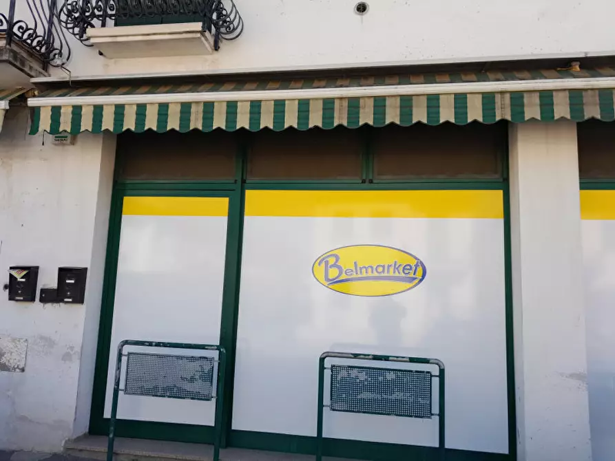 Immagine 11 di Negozio in vendita  in Via Guglielmo Marconi 5 a San Pietro Viminario