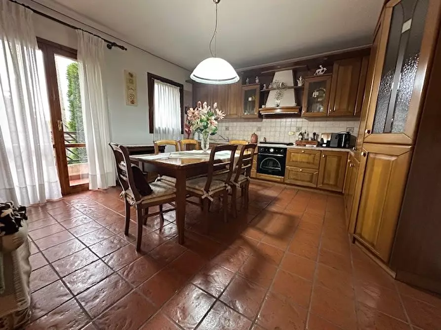 Immagine 2 di Casa quadrifamiliare in vendita  in via Alcide De Gasperi a Santa Maria Di Sala