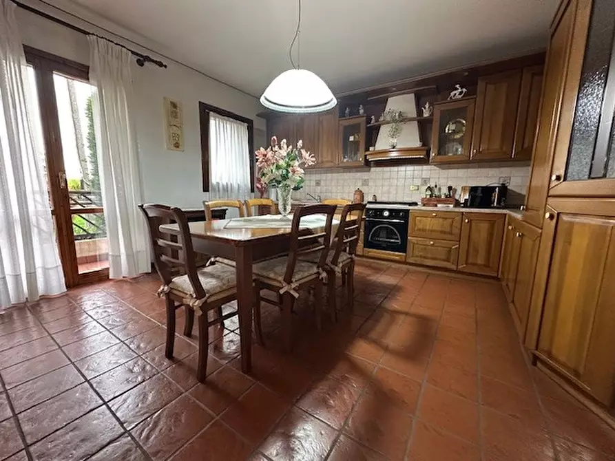 Immagine 3 di Casa quadrifamiliare in vendita  in via Alcide De Gasperi a Santa Maria Di Sala
