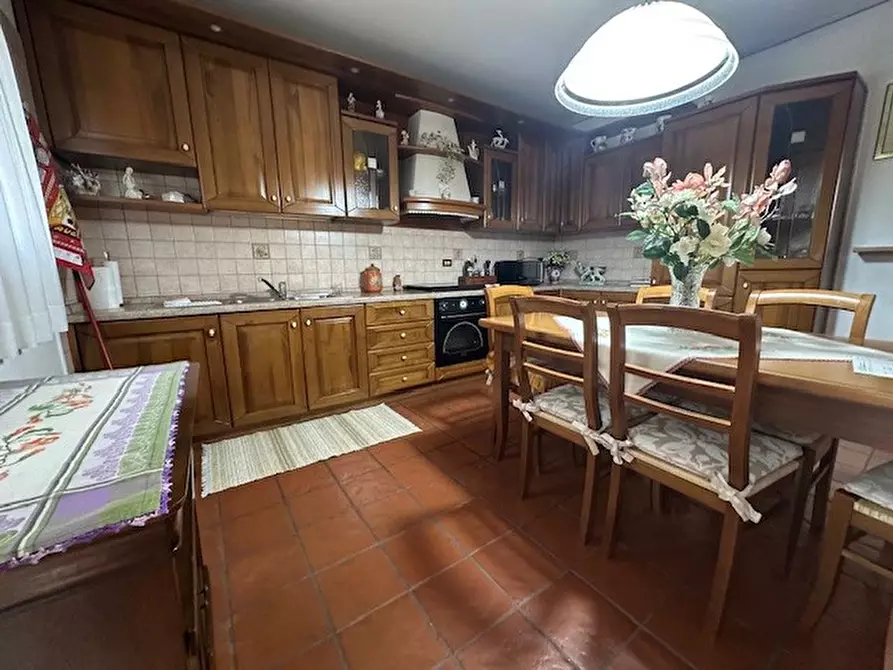 Immagine 4 di Casa quadrifamiliare in vendita  in via Alcide De Gasperi a Santa Maria Di Sala