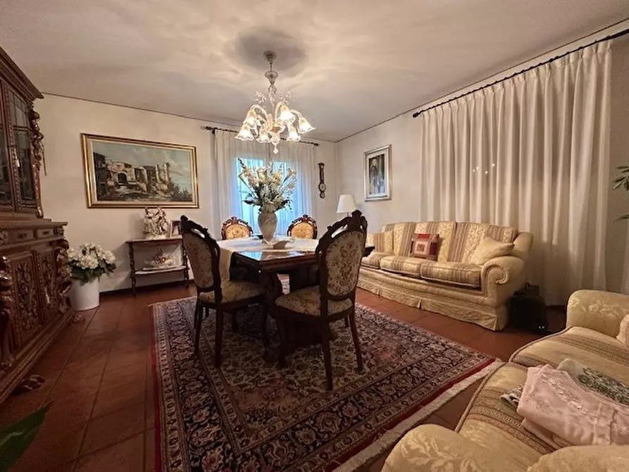 Immagine 6 di Casa quadrifamiliare in vendita  in via Alcide De Gasperi a Santa Maria Di Sala