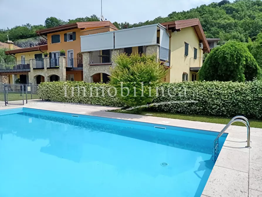 Immagine 4 di Appartamento in vendita  in VIA VOLPARA Piano S1-T a Torri Del Benaco