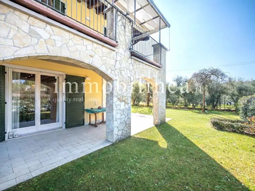 Immagine 7 di Appartamento in vendita  in VIA VOLPARA Piano S1-T a Torri Del Benaco