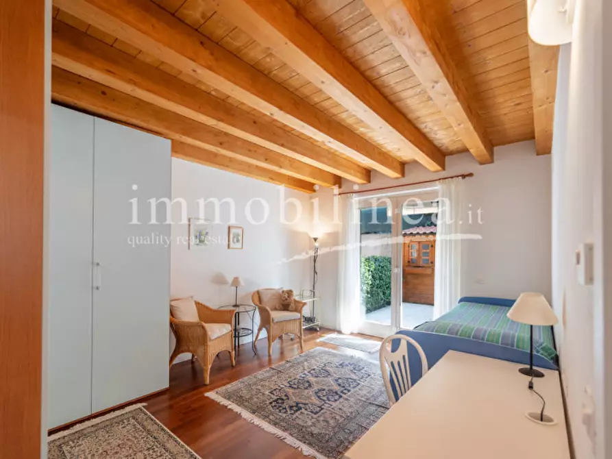 Immagine 21 di Appartamento in vendita  in VIA VOLPARA Piano S1-T a Torri Del Benaco