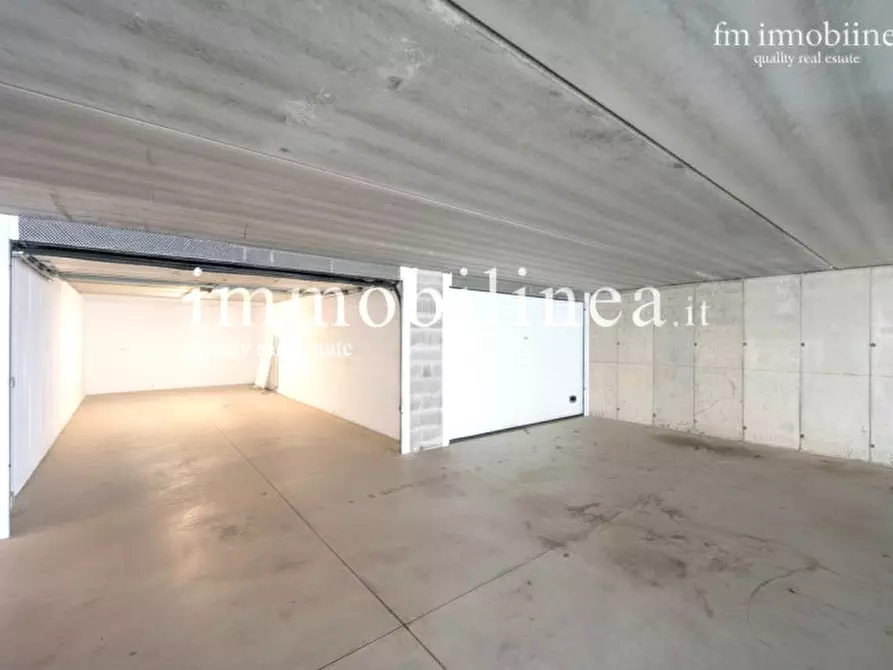 Immagine 30 di Appartamento in vendita  in VIA VOLPARA Piano S1-T a Torri Del Benaco