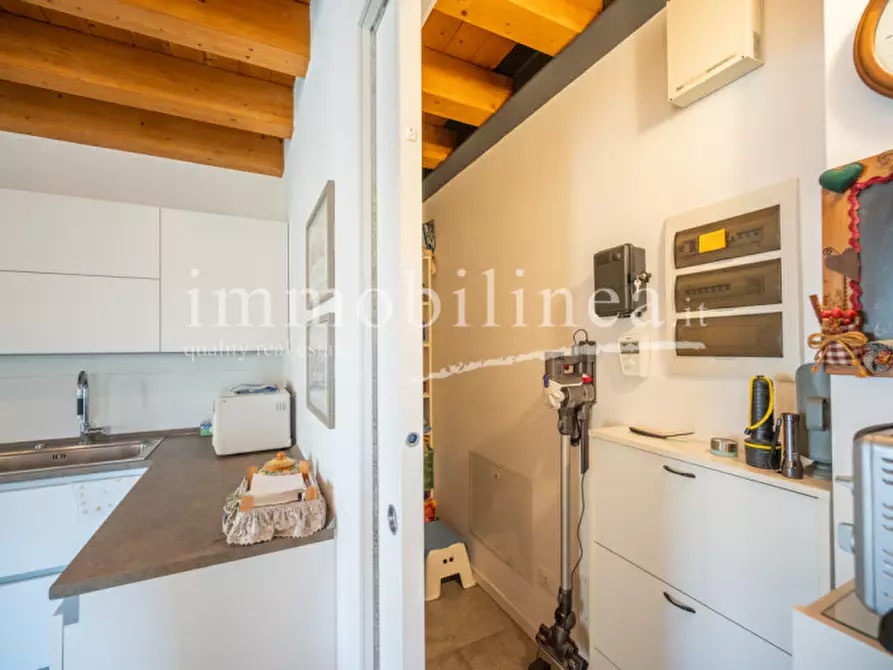 Immagine 32 di Appartamento in vendita  in VIA VOLPARA Piano S1-T a Torri Del Benaco