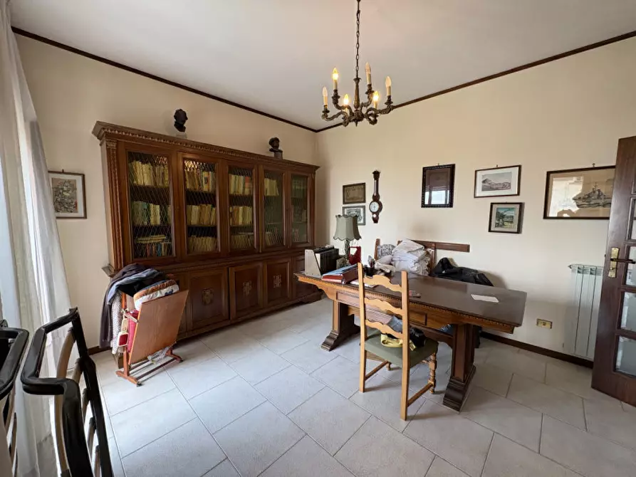 Immagine 4 di Appartamento in vendita  in VIA CUPA OSPEDALE,20 a Torre Del Greco