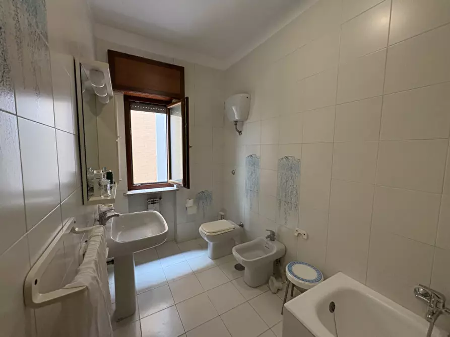 Immagine 32 di Appartamento in vendita  in VIA CUPA OSPEDALE,20 a Torre Del Greco