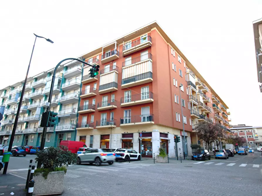 Immagine 2 di Attività commerciale in affitto  in Via Sestriere, 29 a Rivoli