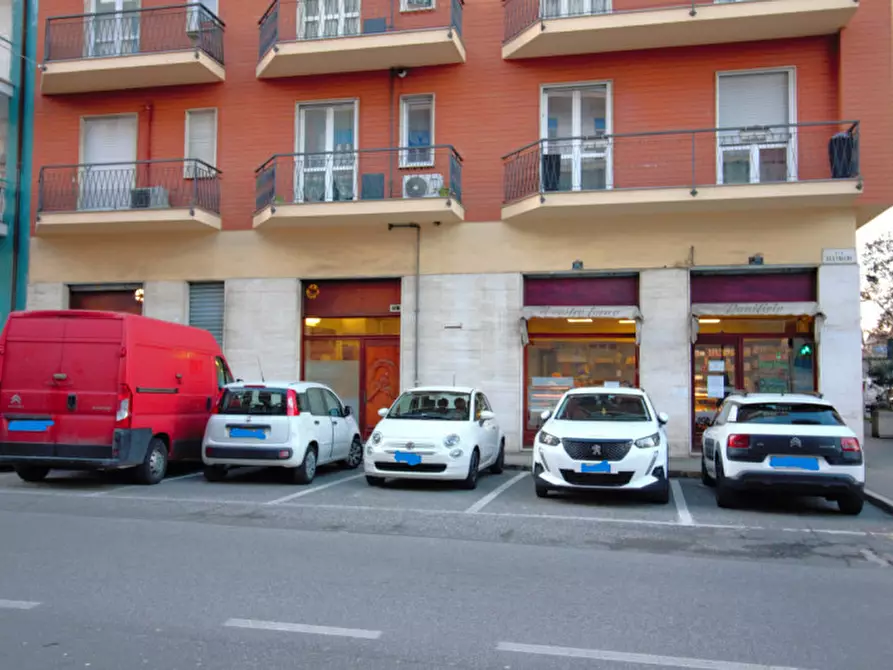 Immagine 3 di Attività commerciale in affitto  in Via Sestriere, 29 a Rivoli