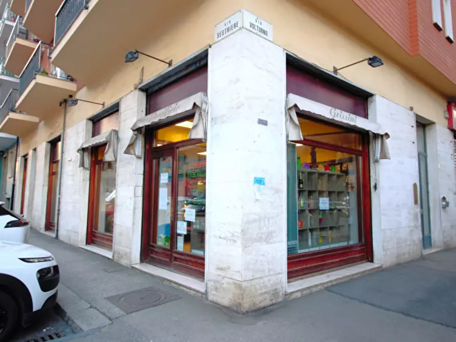 Immagine 4 di Attività commerciale in affitto  in Via Sestriere, 29 a Rivoli