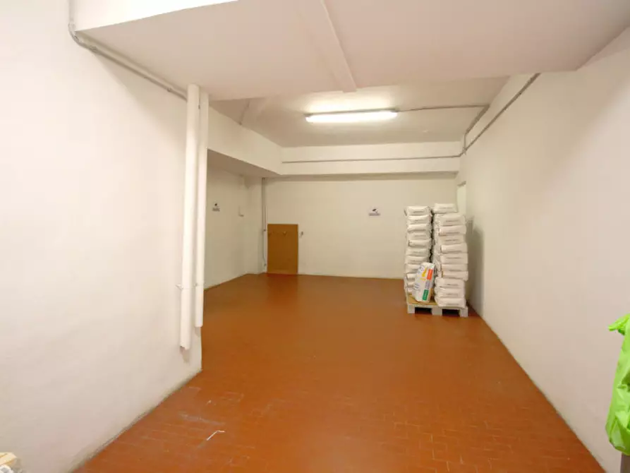 Immagine 7 di Attività commerciale in affitto  in Via Sestriere, 29 a Rivoli