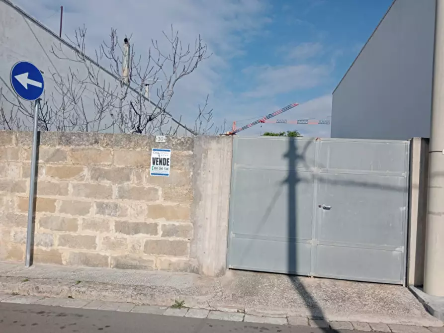 Immagine 9 di Terreno in vendita  in Via Tagliamento a Parabita